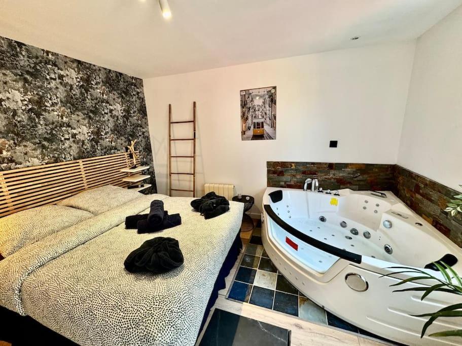 Sauna & Balneo Au Coeur De Rouen Dış mekan fotoğraf